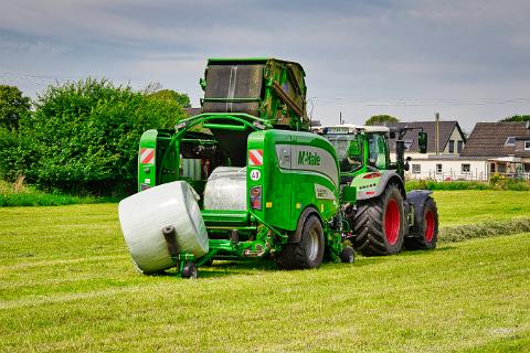 Heuballenproduktion _2024_0014