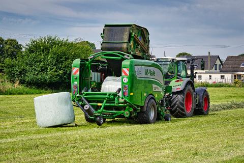 Heuballenproduktion _2024_0016