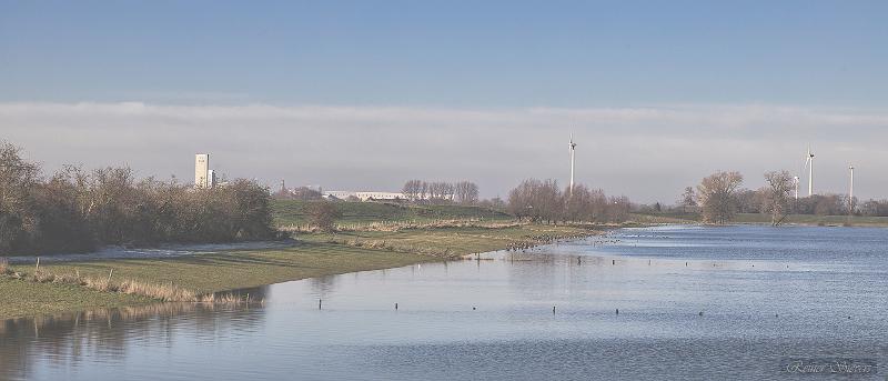 Blick auf Salzbergwerk Solvay Logo
